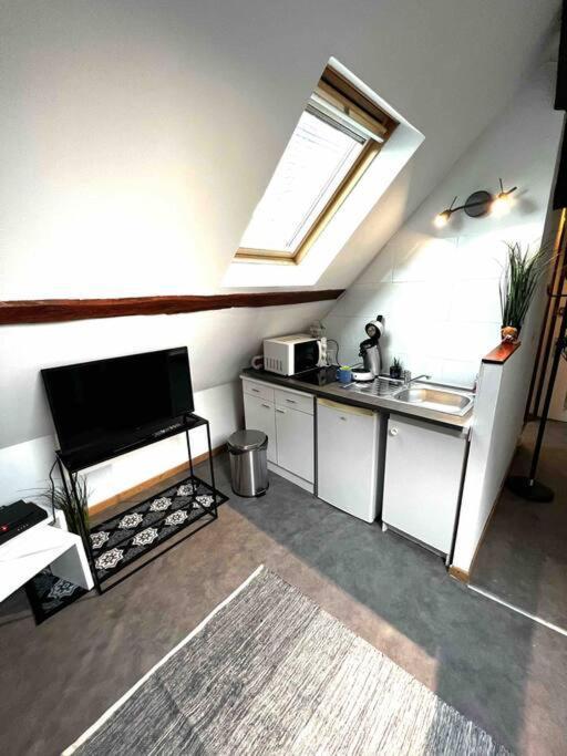 Ferienwohnung Tres Beau Studio Mansarde, Centre De Bourges Exterior foto